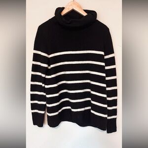 Old Navy Black and White Striped Sweater